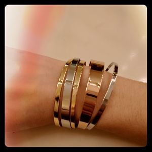 BCBG generation adjustable bracelet